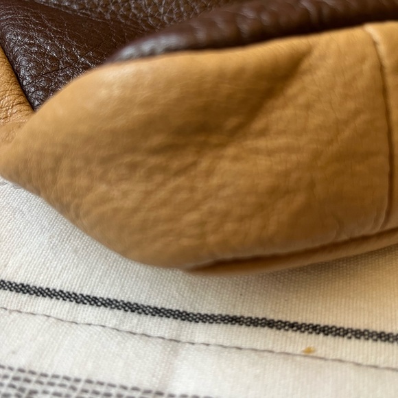 EUC Fossil Leather Tote/Crossbody - Picture 8 of 8